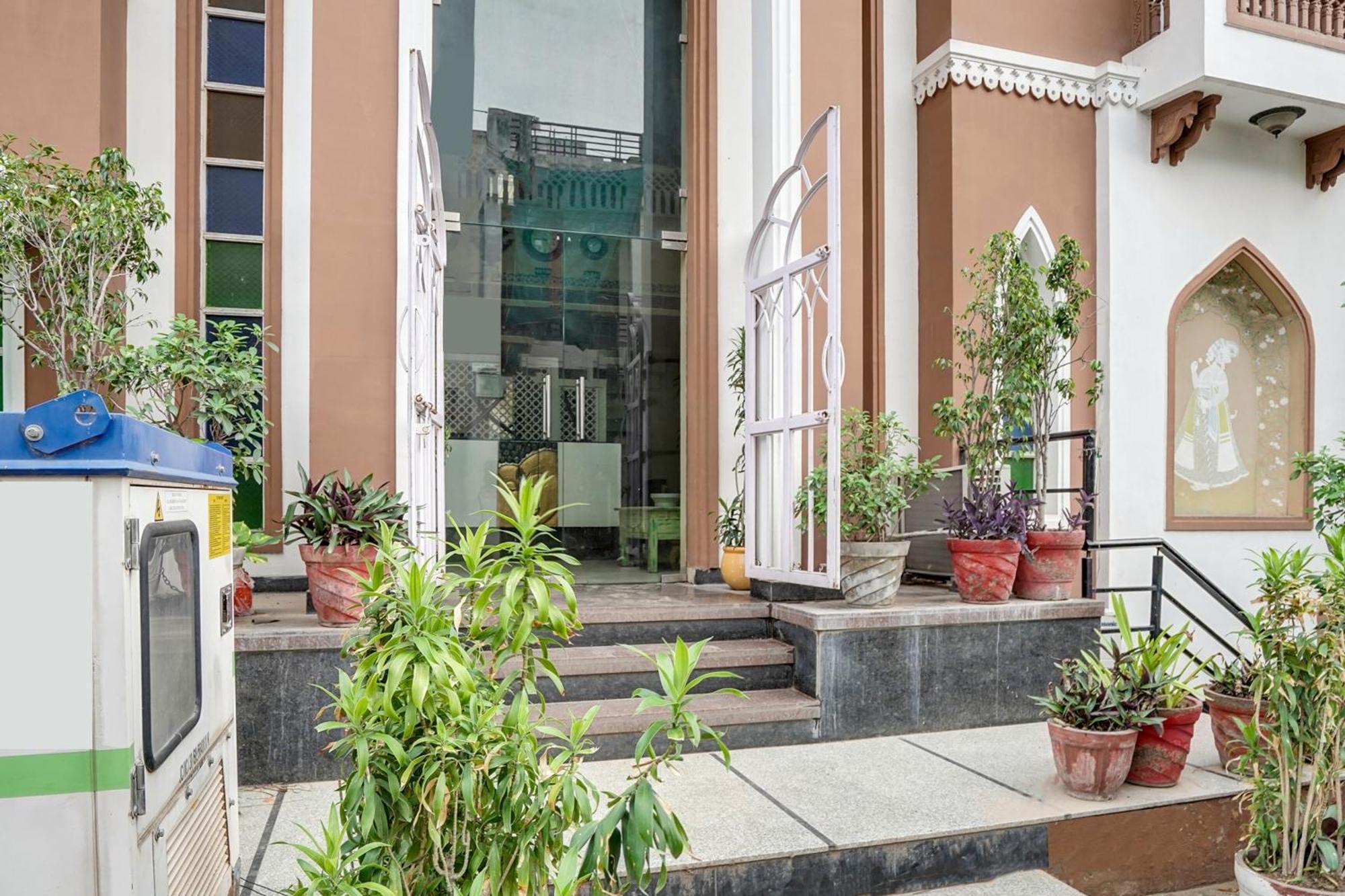 Super Townhouse Mansarovar Near Metro Station Divisione di Divisione di Jaipur Esterno foto