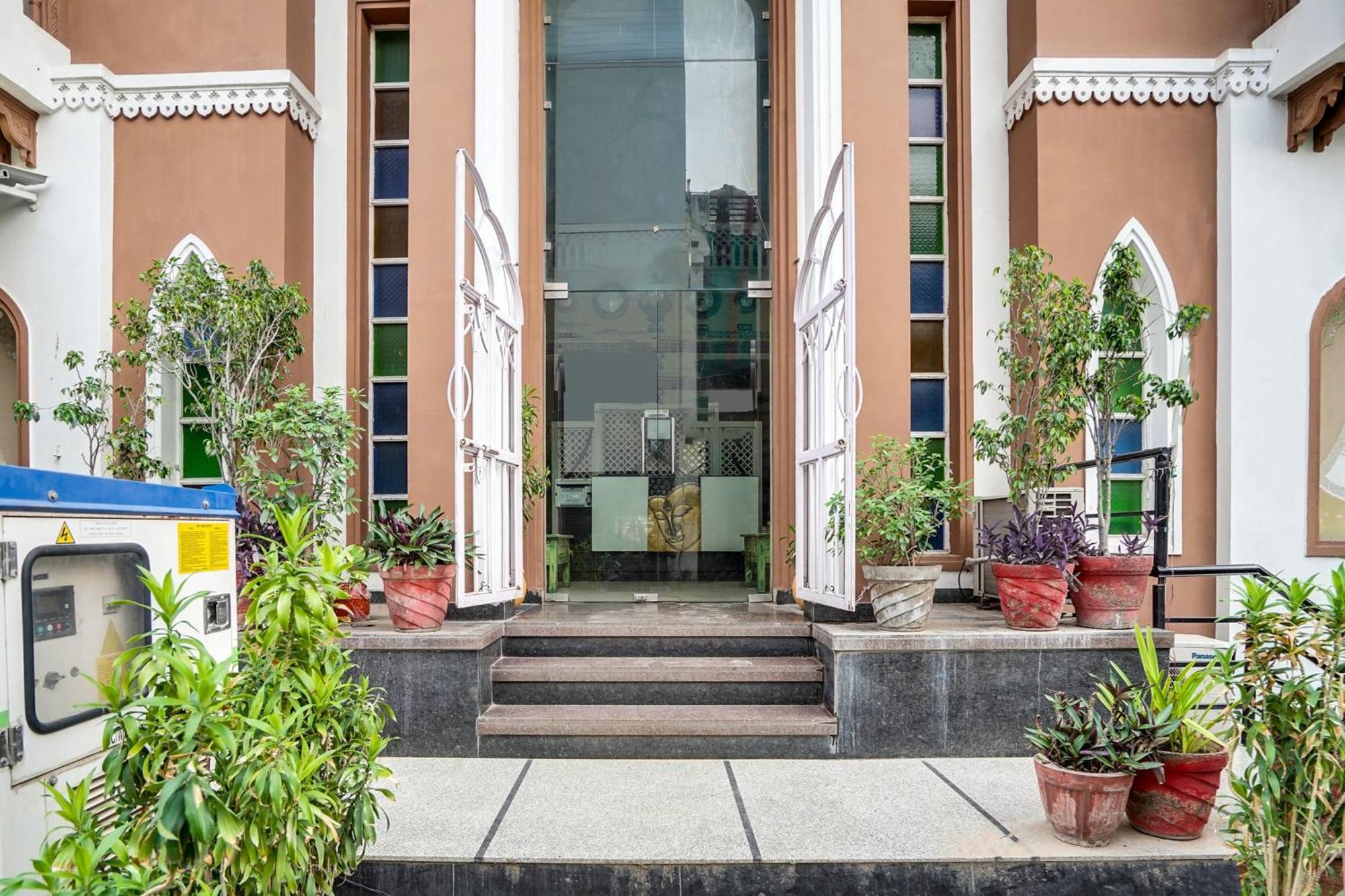 Super Townhouse Mansarovar Near Metro Station Divisione di Divisione di Jaipur Esterno foto