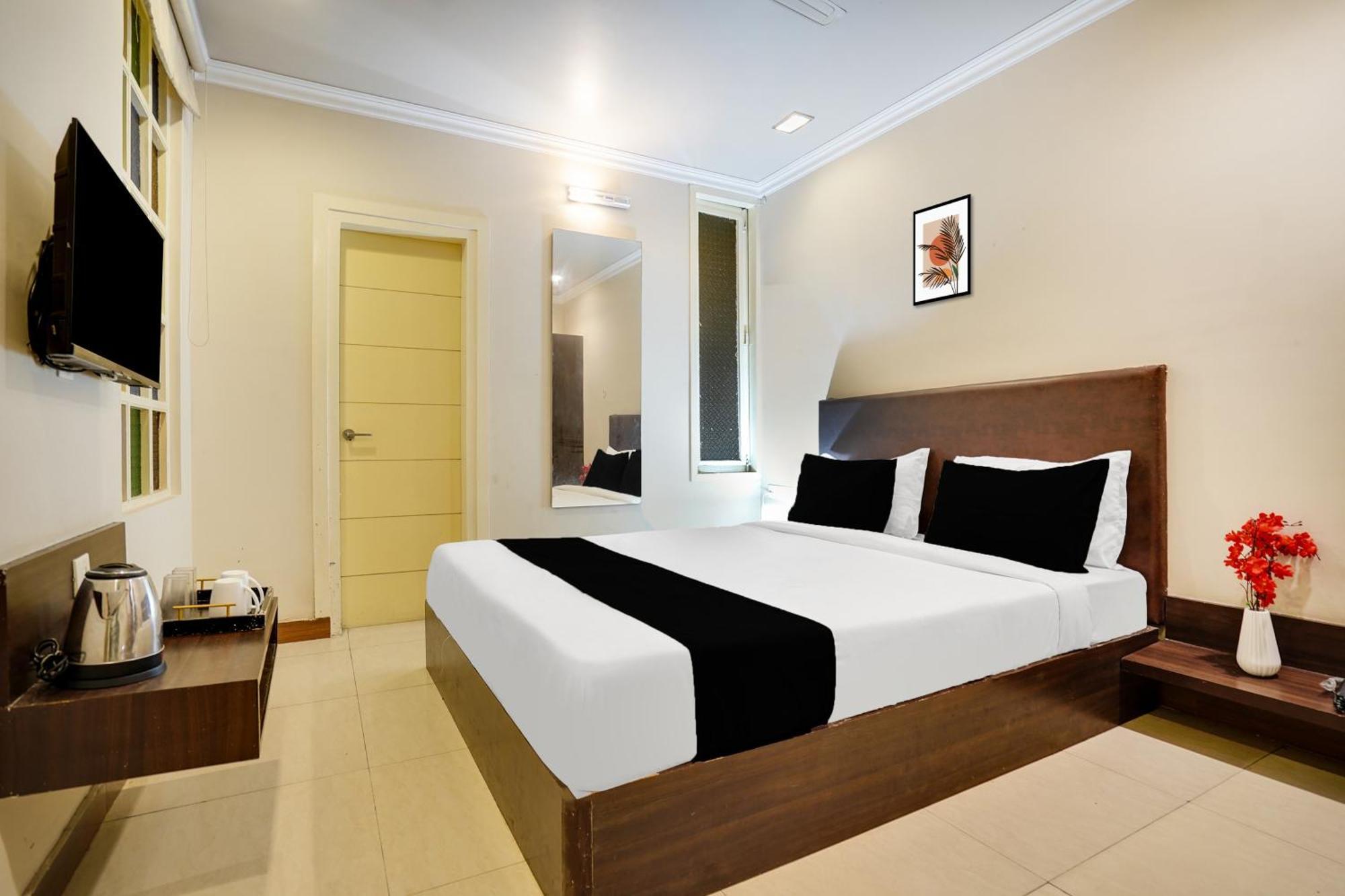 Super Townhouse Mansarovar Near Metro Station Divisione di Divisione di Jaipur Esterno foto